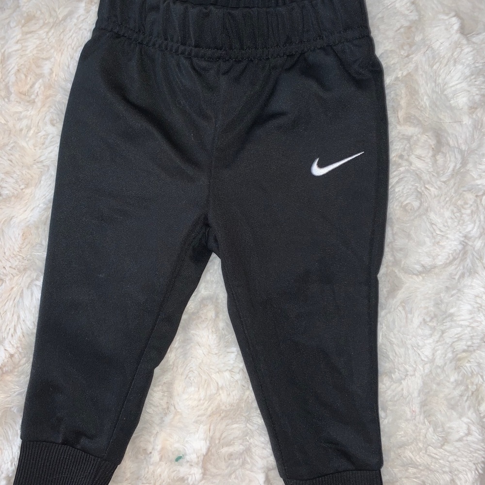 Nike joggers